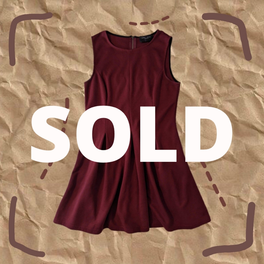 Romeo & Juliet Couture red dress
